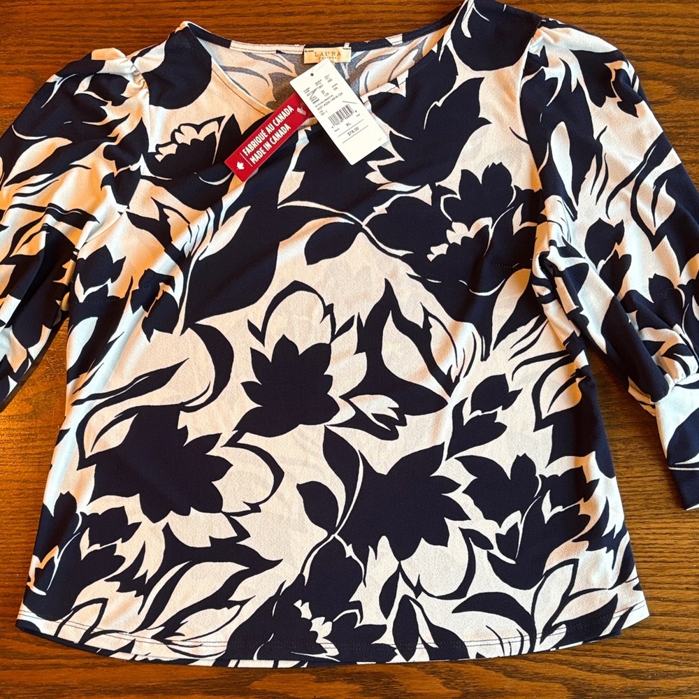 Laura Petite Floral Navy/White Jersey Top Elbow Length Sleeves NWT
